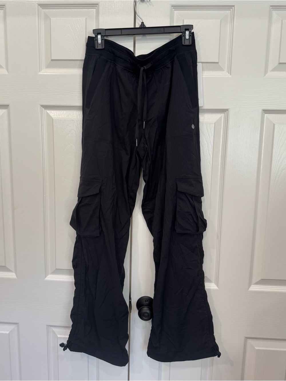 NWT Lululemon Dance Studio Relaxed-Fit Mid-Rise Cargo Pant Black - Picture 5 of 9